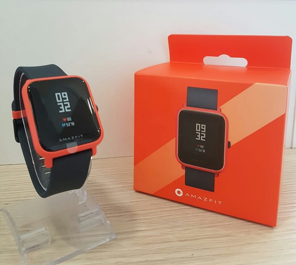 Un reloj inteligente y econ&oacute;mico de Xiaomi Amazfit Bip 