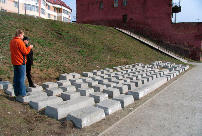 Monumento a un teclado gigante en Rusia