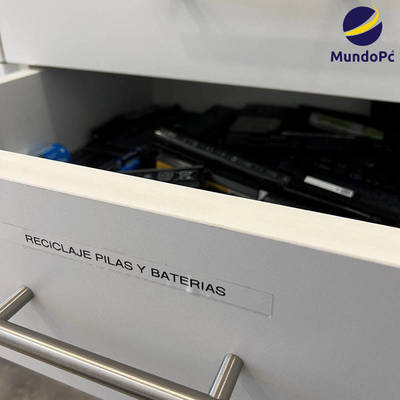 Qué residuos y riesgos genera el uso de la informática en el medioambiente y cómo los minimizamos/reciclamos en MundoPC Informática