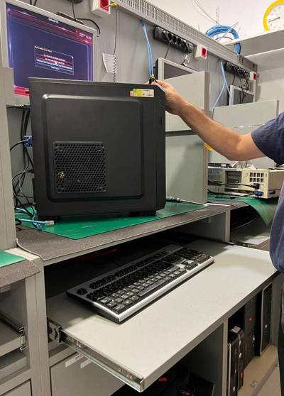 Formateo de un ordenador en los talleres SAT de MundoPc informática & Empresas