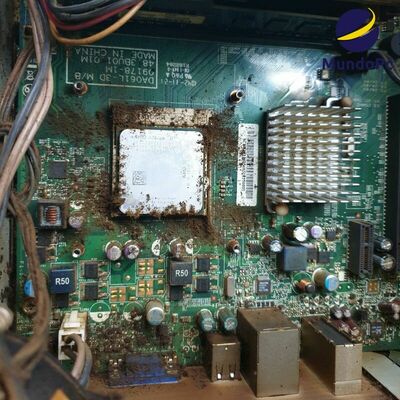 El efecto del humo del tabaco en el interior de un ordenador