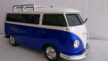 Altavoces con forma de furgoneta