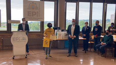 Entrega de premios en la X Olimpiada de Ingeniería Informática