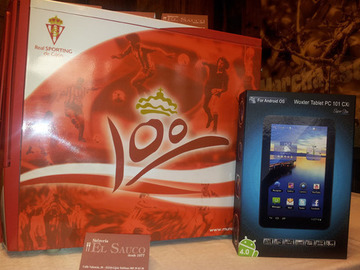 Entrega del premio del Concurso Sportinguista en Facebook